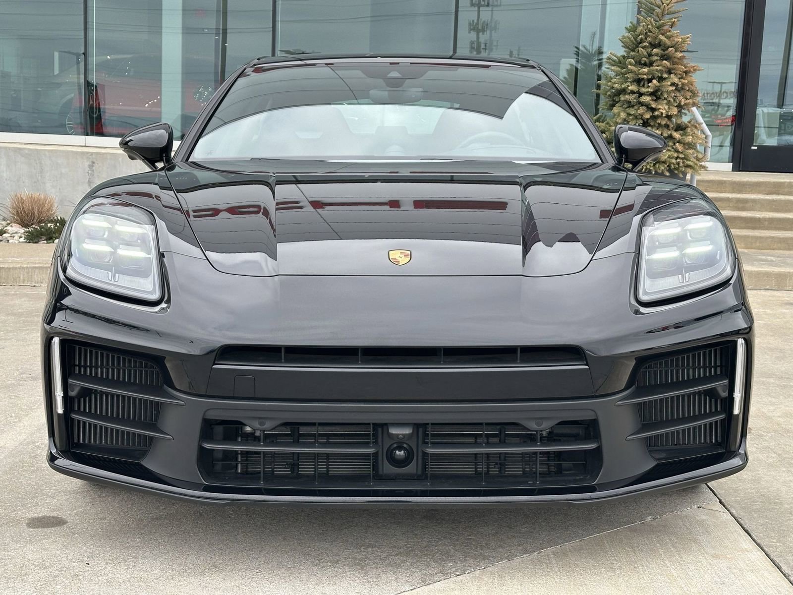 Certified 2024 Porsche Panamera image 10