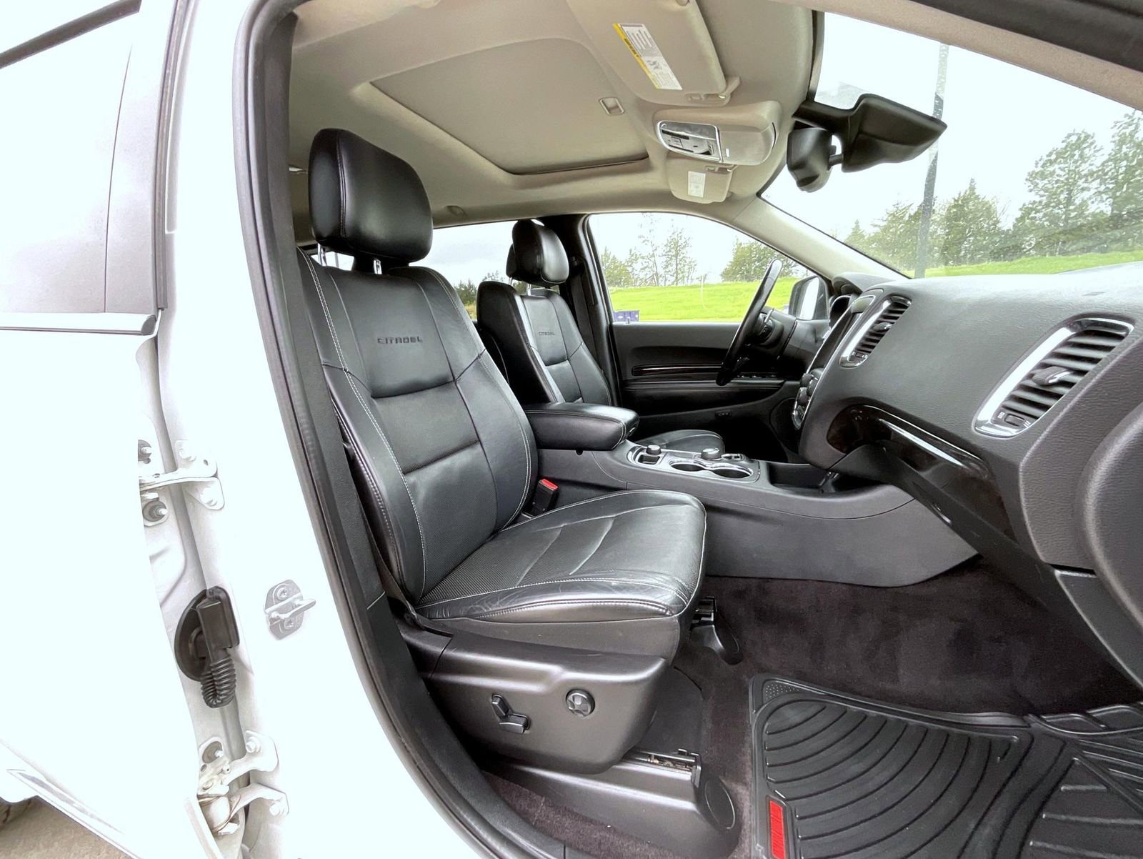Used 2016 Dodge Durango Citadel w/ Technology Group AWD/4WD image 16