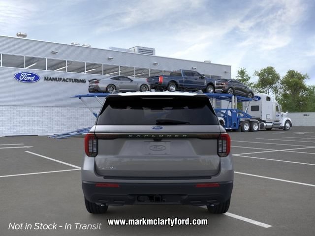 New 2026 Ford Explorer Active RWD image 5