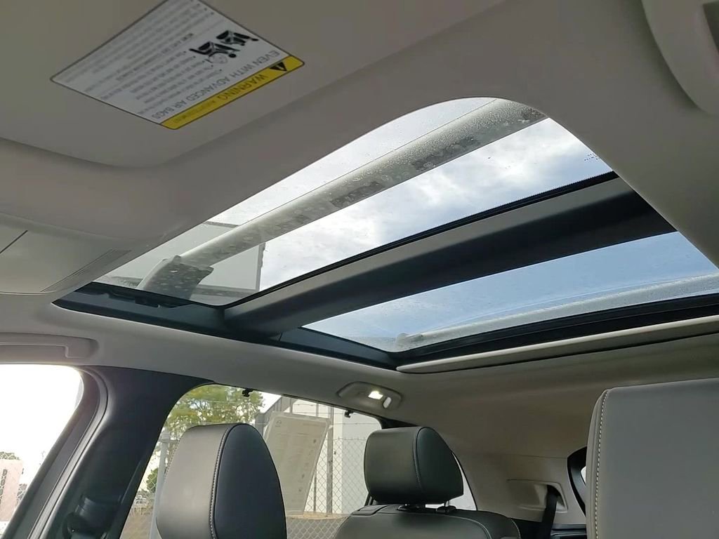 Certified 2025 MAZDA CX-90 Plug-In Hybrid w/Premium Sport image 23