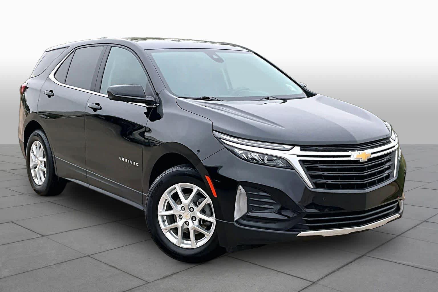 Used 2023 Chevrolet Equinox LT FWD image 3