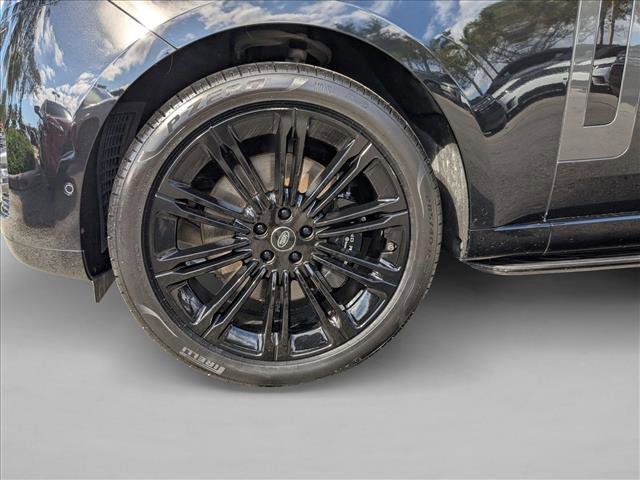 Used 2024 Land Rover Range Rover SE image 23