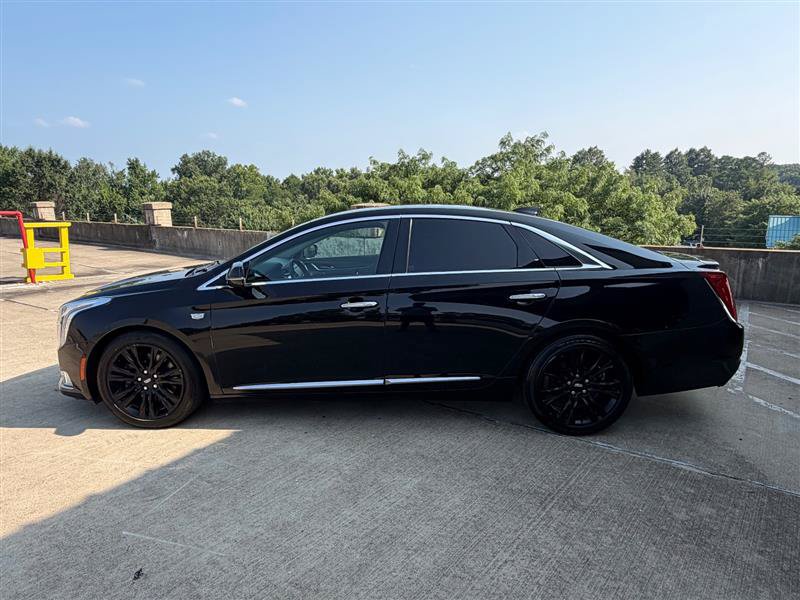 Used 2019 Cadillac XTS Luxury FWD image 3