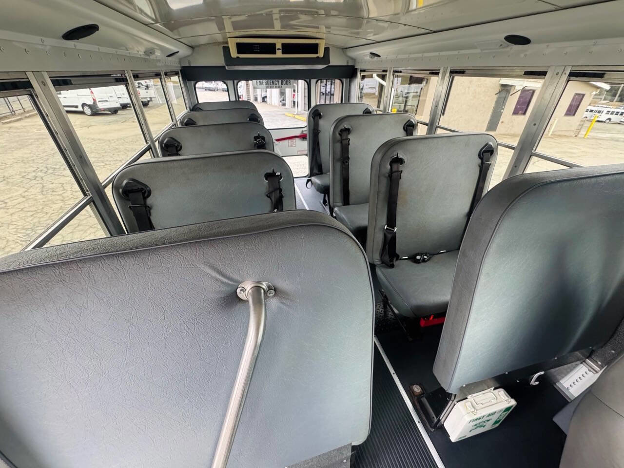 Used 2007 Chevrolet Express 3500 w/ School Bus Package image 13