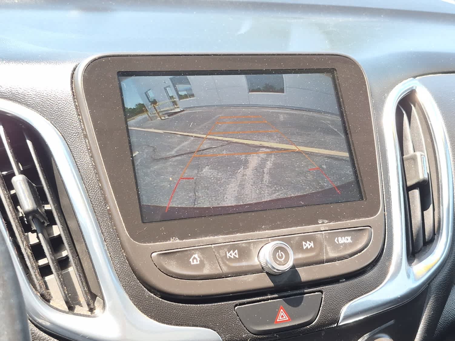 Used 2018 Chevrolet Equinox LT w/ Sun & Infotainment Package AWD/4WD image 15
