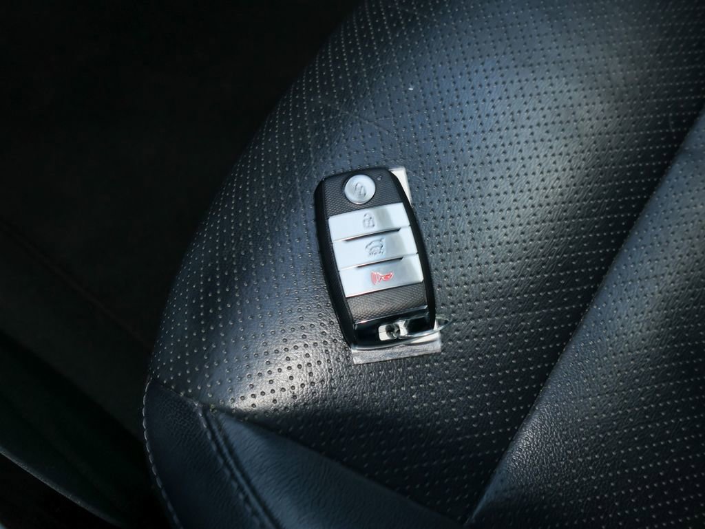 Used 2019 Kia Sorento EX image 23