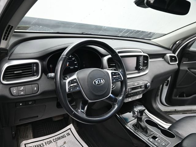 Used 2020 Kia Sorento EX image 16