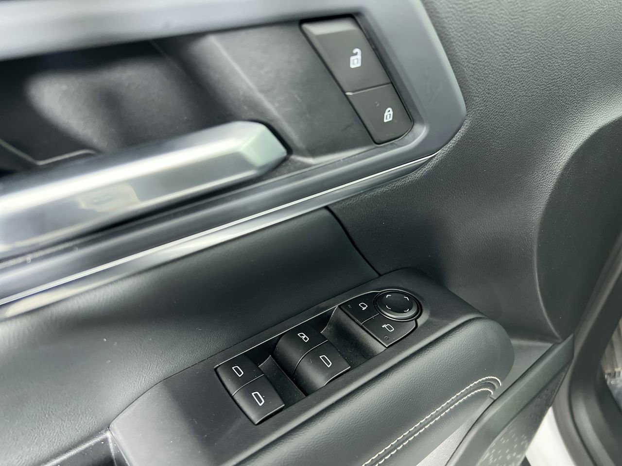 Used 2026 GMC Terrain Elevation image 15