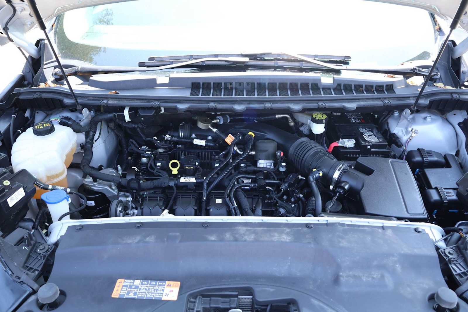 Used 2024 Ford Edge Titanium AWD/4WD image 9