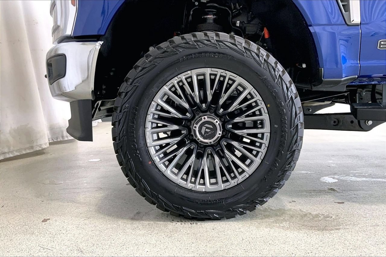 Used 2026 Ford F250 Lariat AWD/4WD image 8