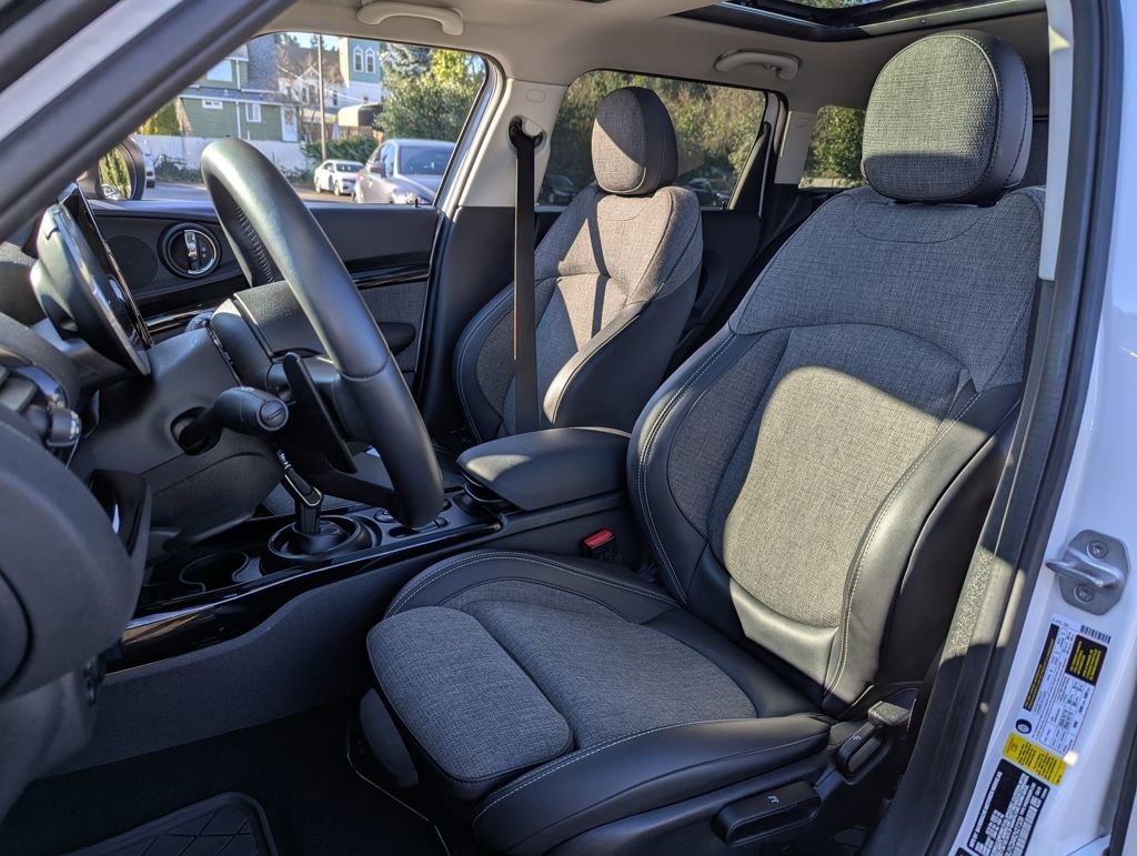 Used 2024 MINI Cooper Clubman S image 26