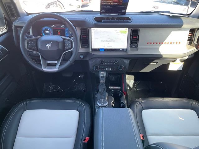 New 2026 Ford Bronco Outer Banks w/ Sasquatch Package image 8