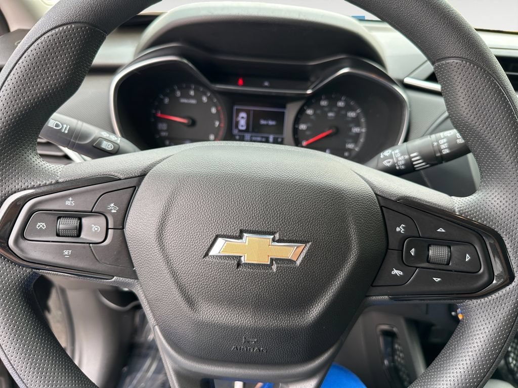 Used 2023 Chevrolet TrailBlazer LT AWD/4WD image 20