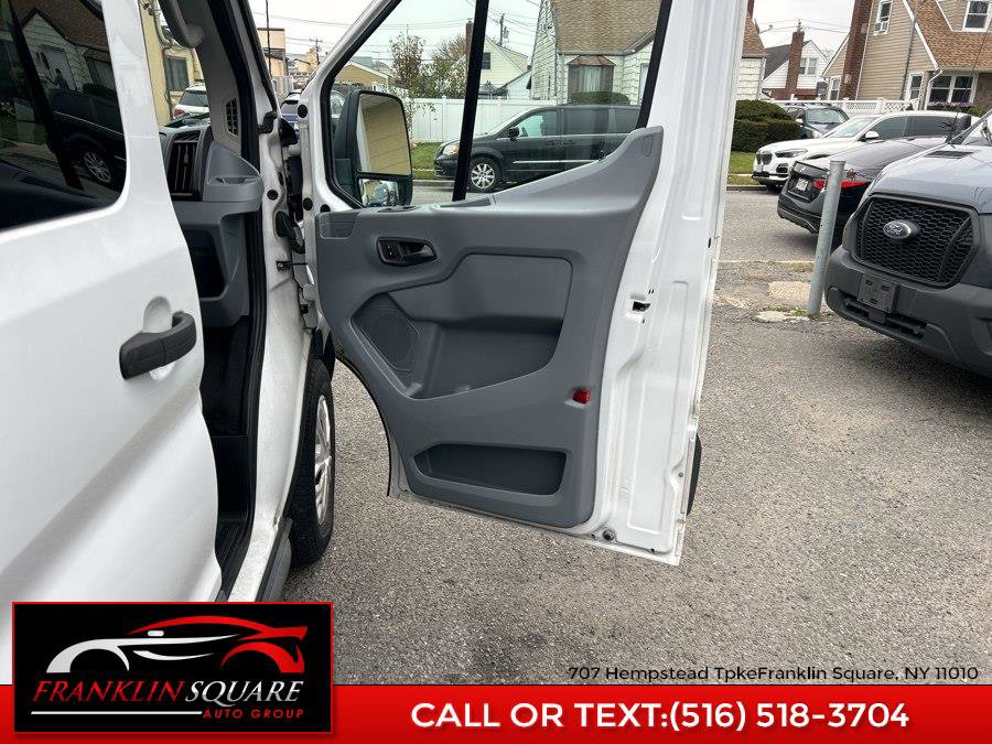 Used 2016 Ford Transit 150 XLT image 25