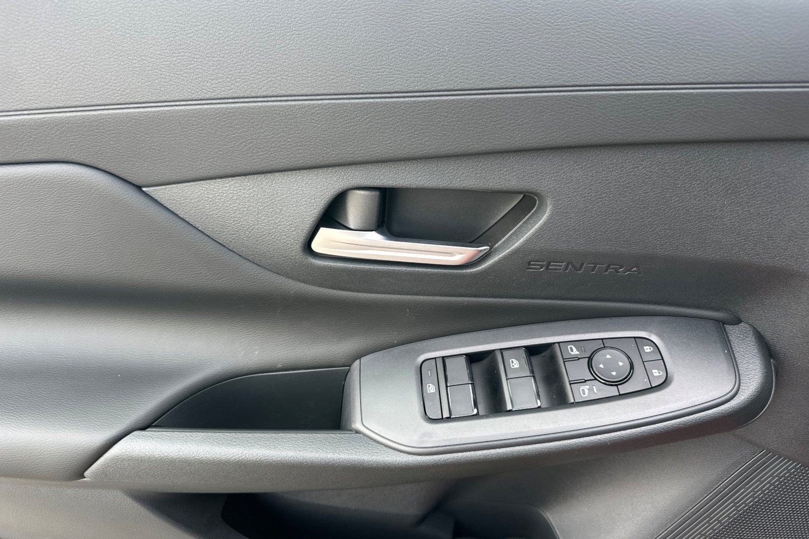 New 2026 Nissan Sentra SV w/ SV Convenience Package FWD image 11