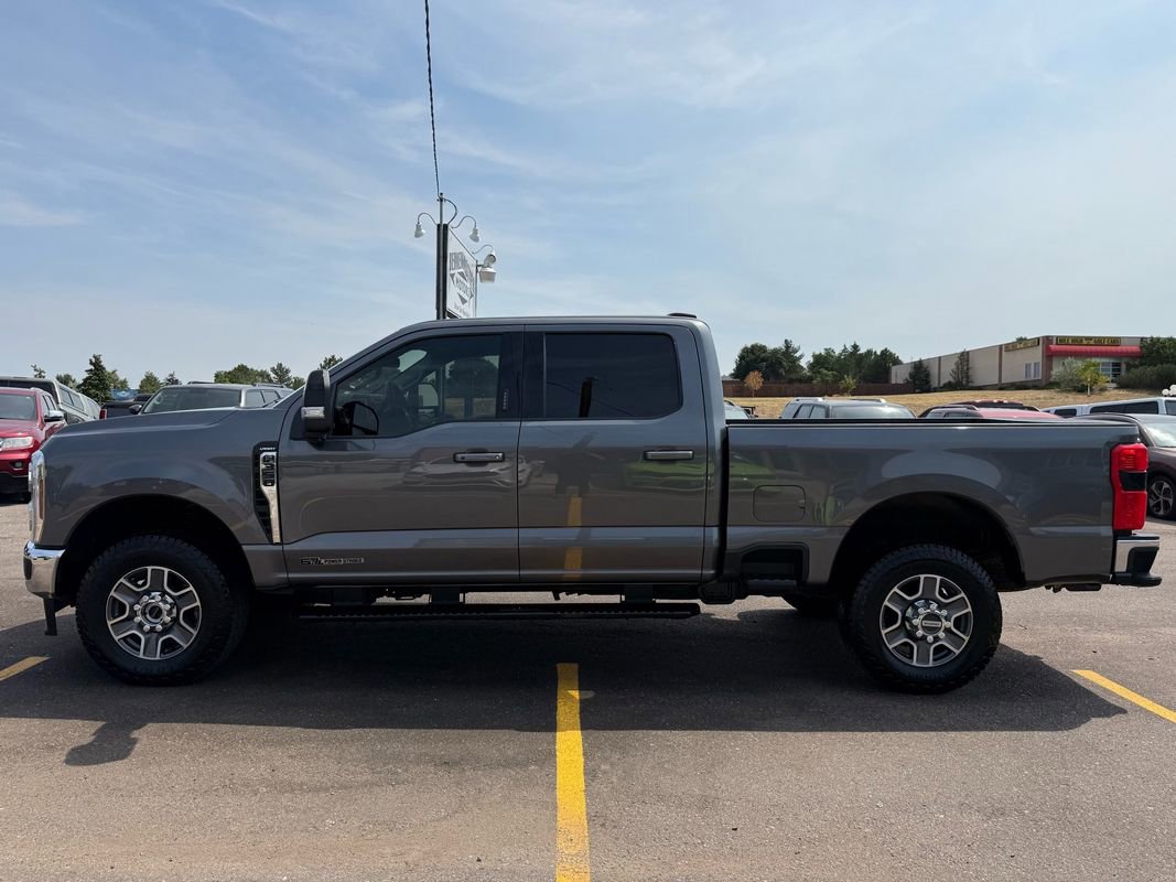 Used 2024 Ford F350 Lariat image 6