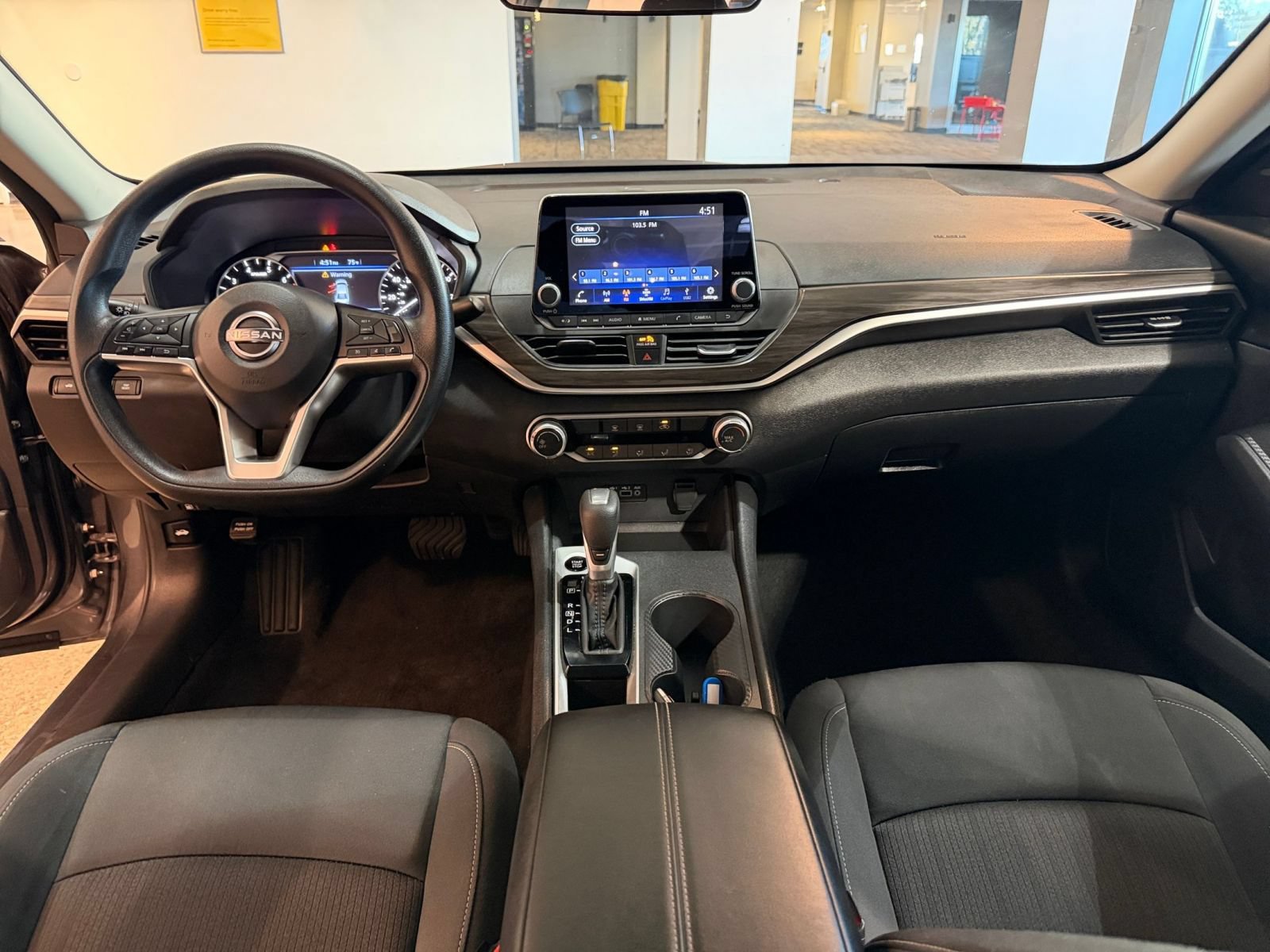 Used 2026 Nissan Altima 2.5 SV FWD image 31