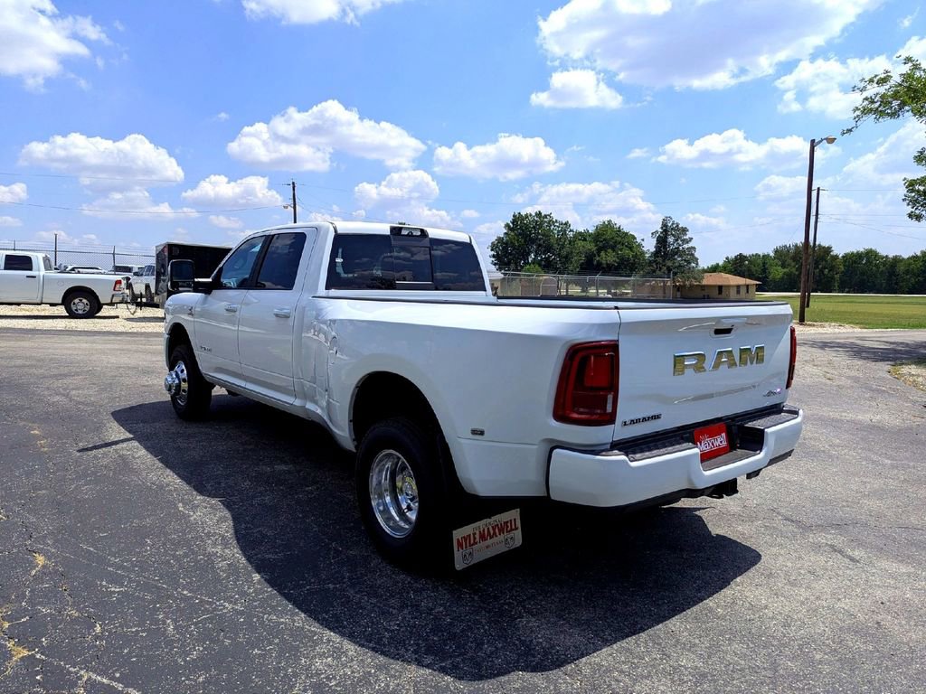 New 2026 RAM 3500 Laramie w/ Max Tow Package image 38