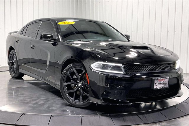 Used 2022 Dodge Charger R/T w/ Plus Group RWD image 3