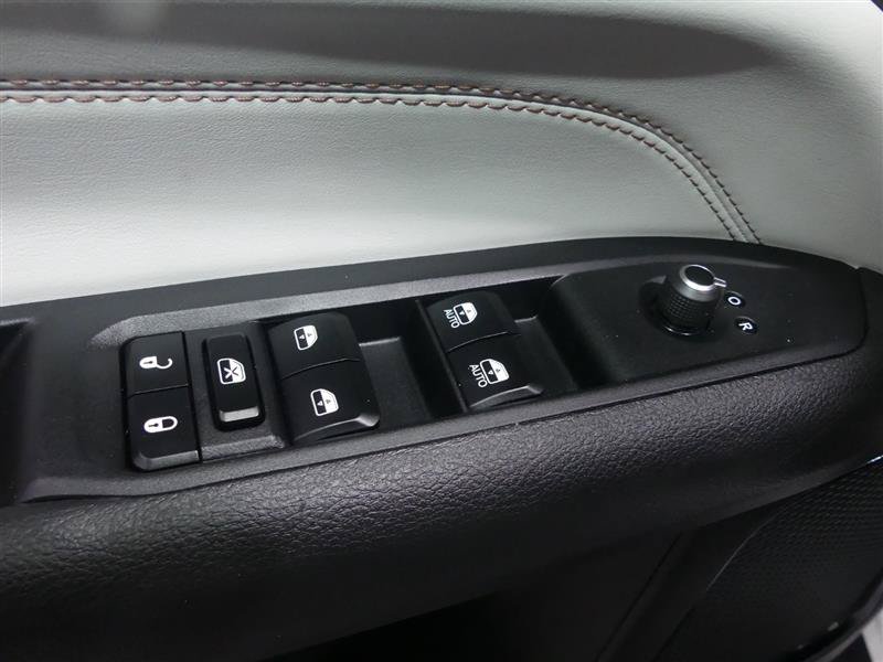 Used 2023 Jeep Compass Limited AWD/4WD image 20