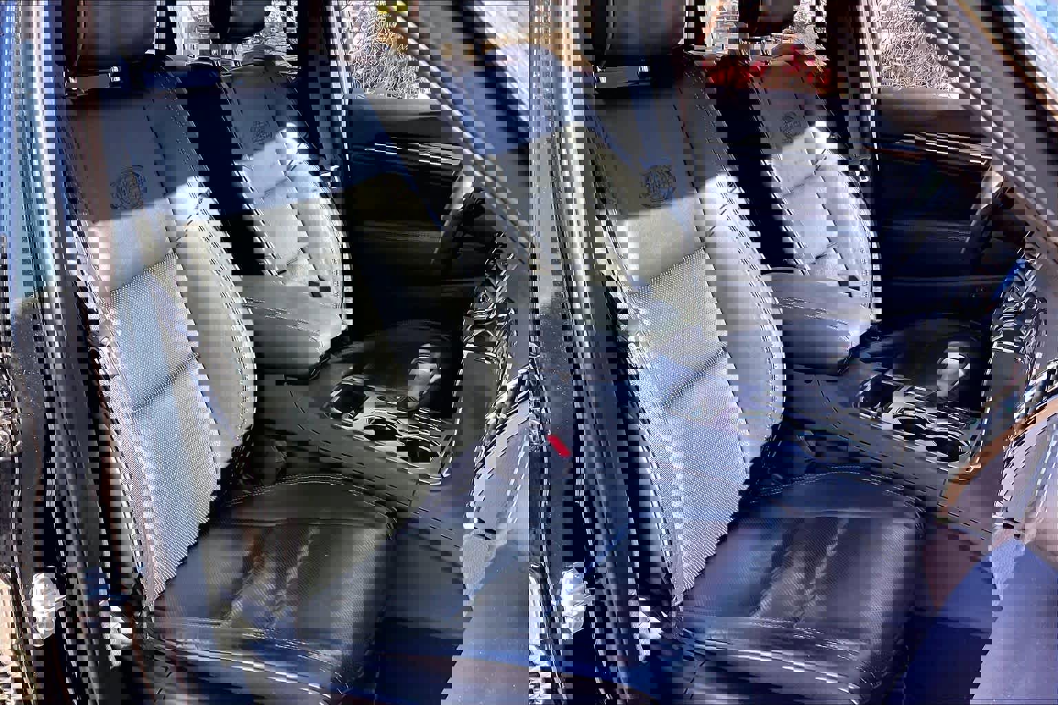 Used 2019 Jeep Grand Cherokee Overland image 8