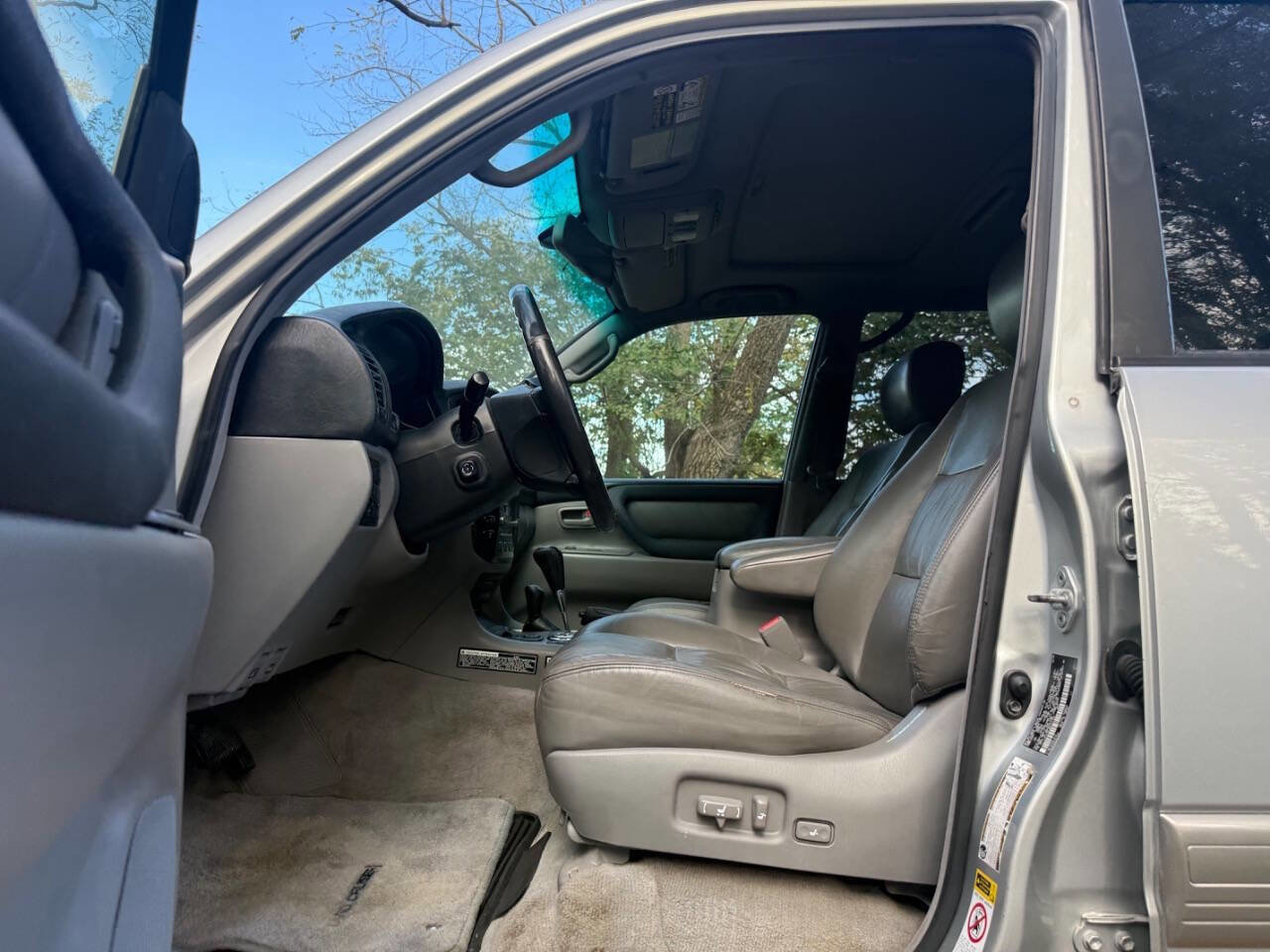 Used 2006 Toyota Land Cruiser image 35