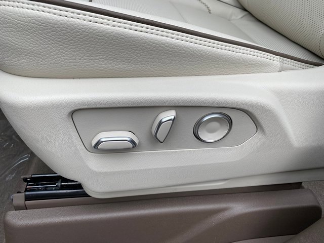 New 2026 GMC Yukon Denali w/ Advanced Technology Package image 17