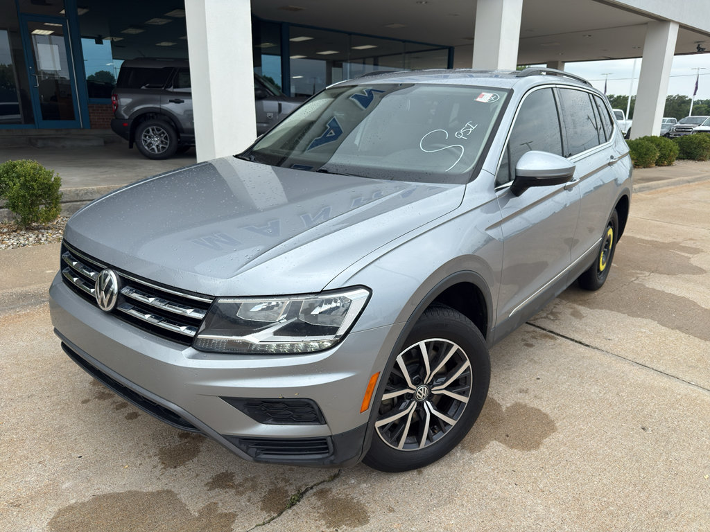 Used 2020 Volkswagen Tiguan SE AWD/4WD image 2