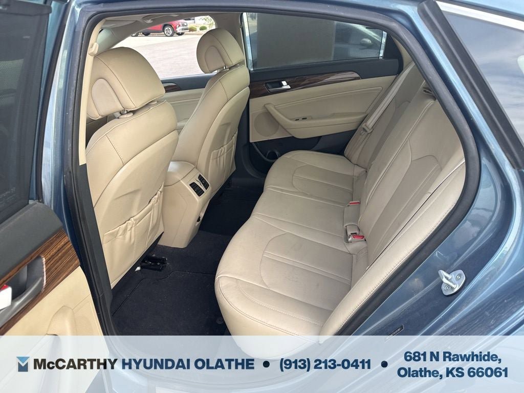 Used 2016 Hyundai Sonata Limited w/ Option Group 05 FWD image 5