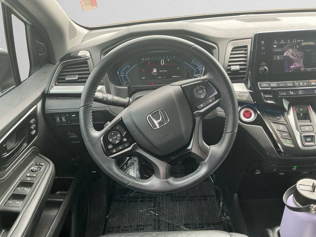 Used 2023 Honda Odyssey Touring image 12