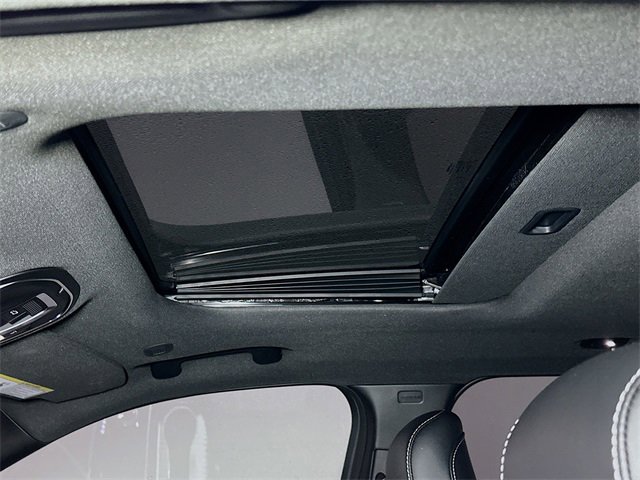 New 2025 Jeep Grand Cherokee Altitude image 25