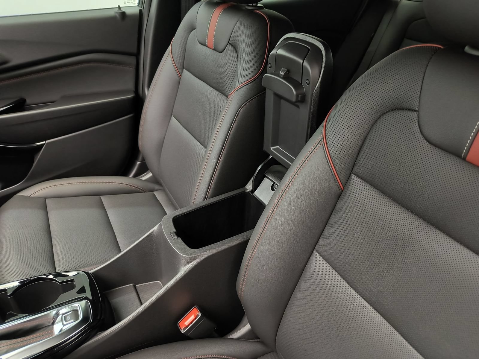 New 2026 Chevrolet Trax RS w/ Driver Confidence Package FWD image 27