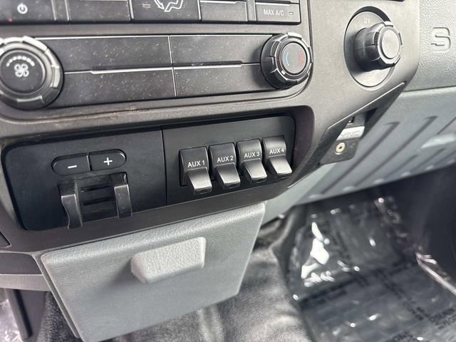 Used 2016 Ford F450 XL w/ Power Equipment Group image 22