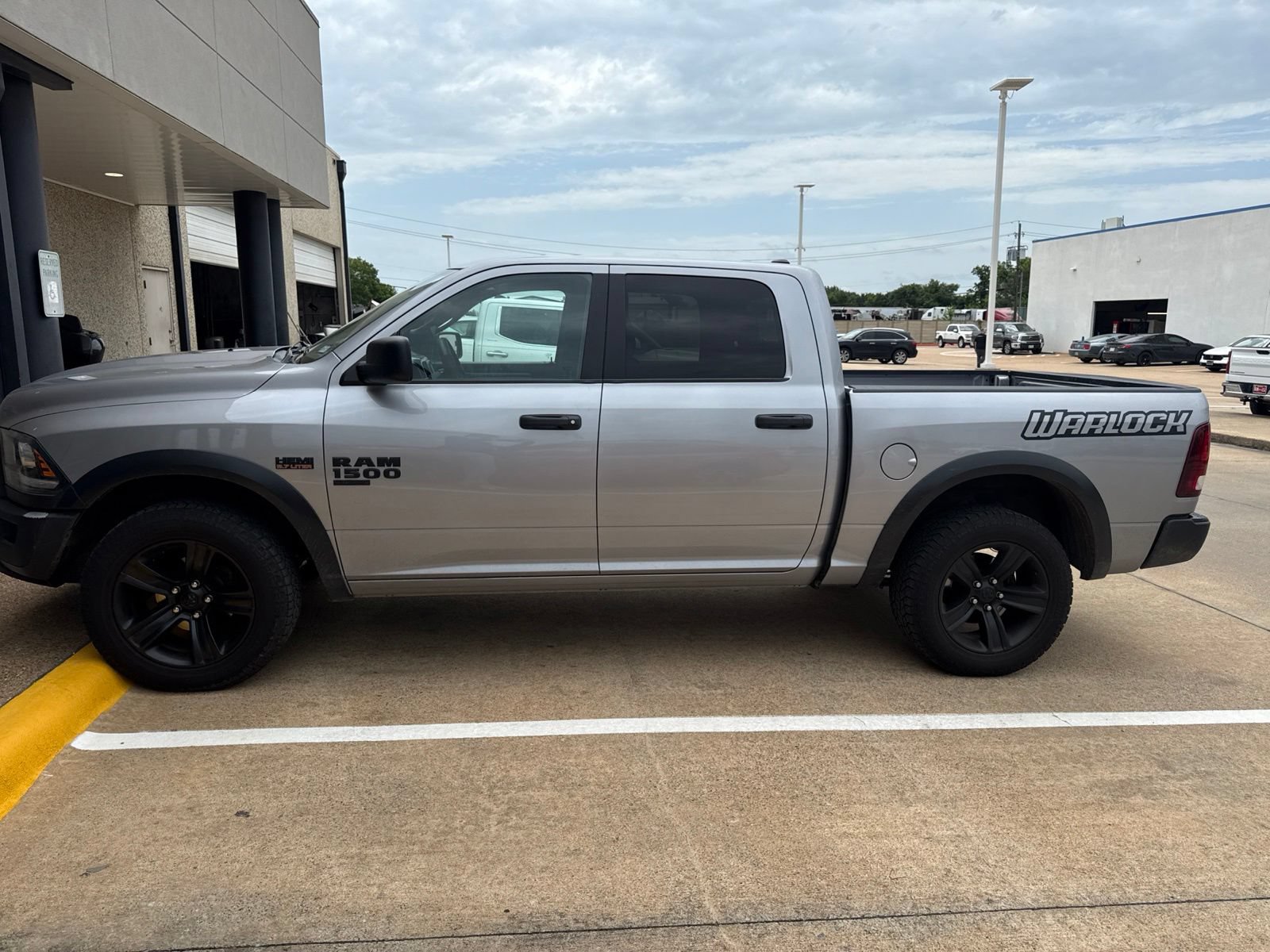 Used 2021 RAM 1500 Warlock AWD/4WD image 4