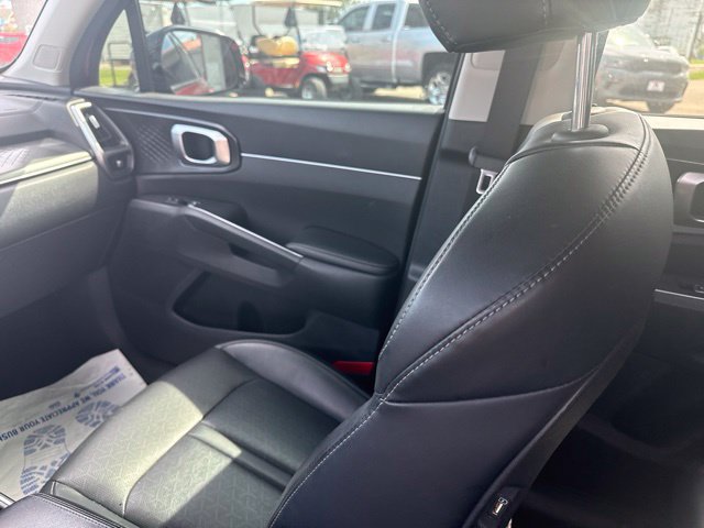 Used 2021 Kia Sorento S w/ Panoramic Sunroof Package FWD image 16