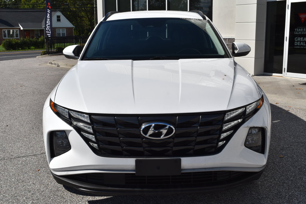 Used 2024 Hyundai Tucson SEL FWD image 3