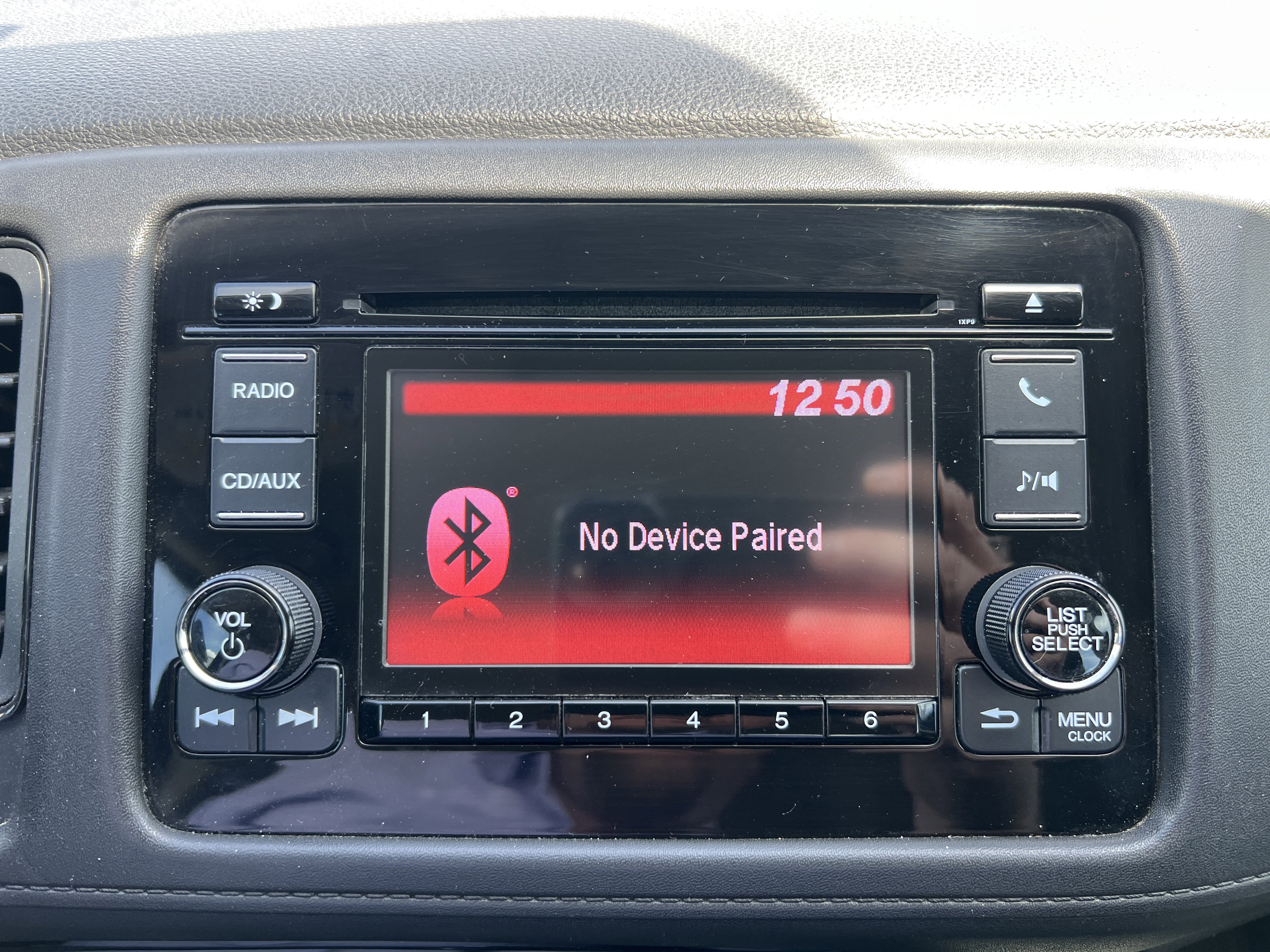 Used 2018 Honda HR-V LX image 4