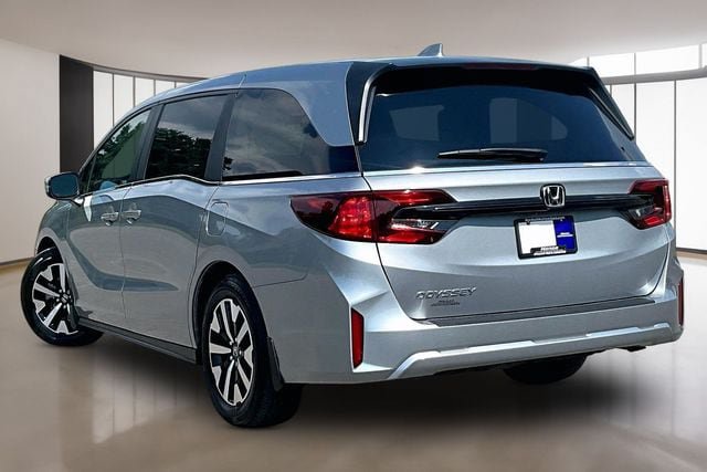 Used 2025 Honda Odyssey EX-L image 4