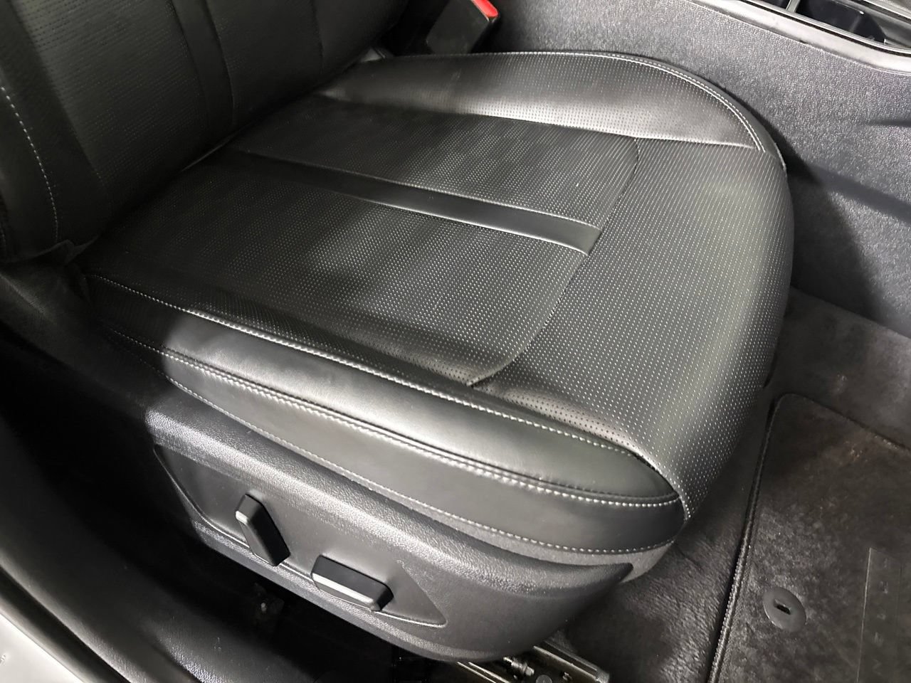 Used 2025 Kia Sorento EX w/ Panoramic Sunroof Package FWD image 33