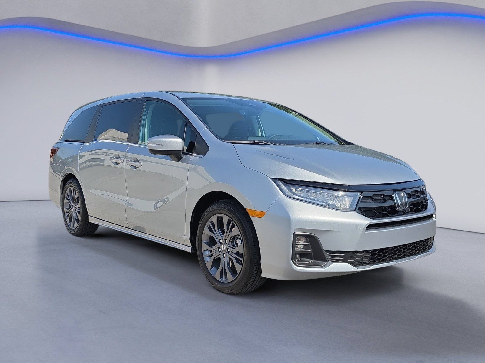 New 2026 Honda Odyssey Touring image 6