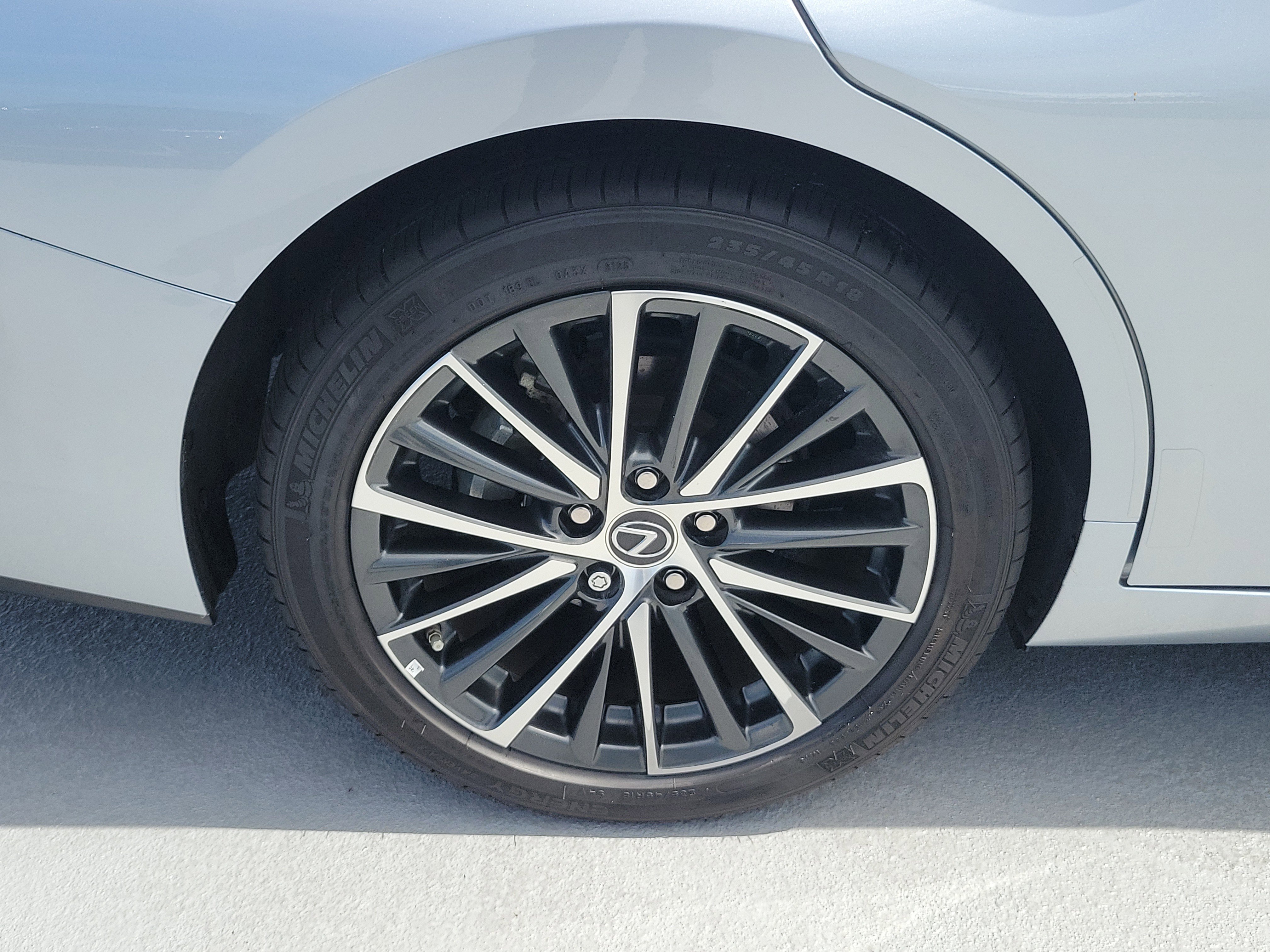 Certified 2025 Lexus ES 350 w/ Premium Package FWD image 7