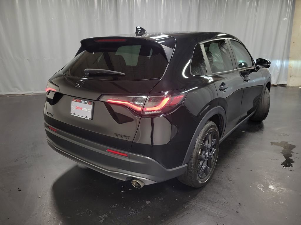 Used 2025 Honda HR-V Sport image 8