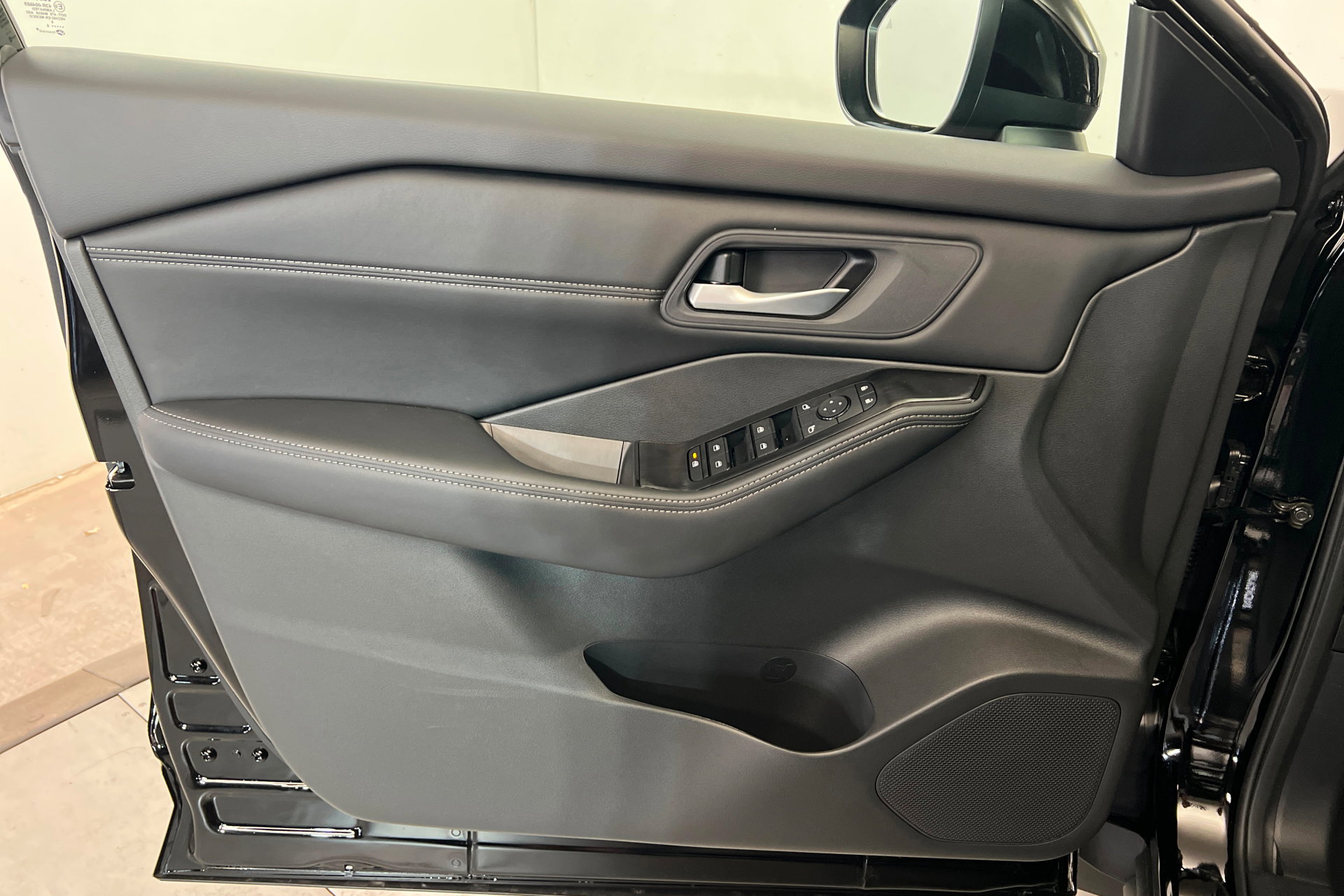 New 2026 Nissan Rogue SV image 14