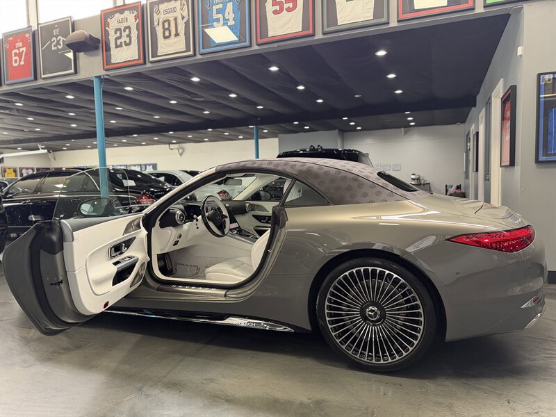 Used 2026 Mercedes-Benz Maybach SL 680 image 14