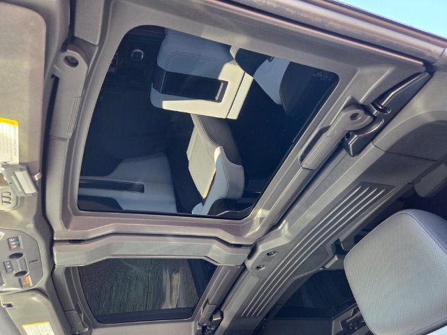 Used 2025 GMC Hummer EV 2X AWD/4WD image 12