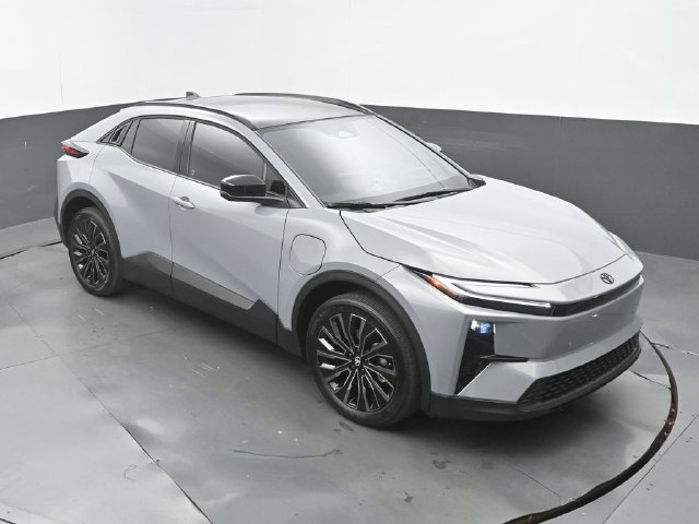 Used 2026 Toyota C-HR w/ Cold Weather Package AWD/4WD image 27
