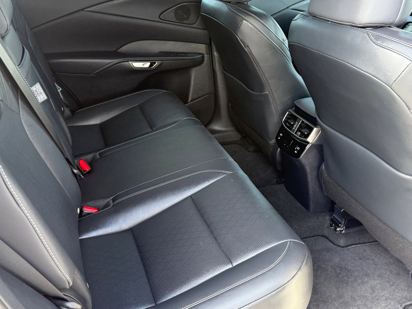 Used 2024 Lexus RX 350 FWD image 13