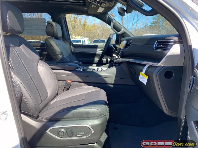 New 2026 Jeep Grand Wagoneer Limited w/ Premium Group II AWD/4WD image 6