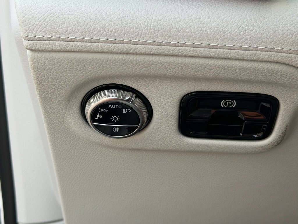 Used 2023 Mercedes-Benz EQE 350+ 4MATIC SUV image 27