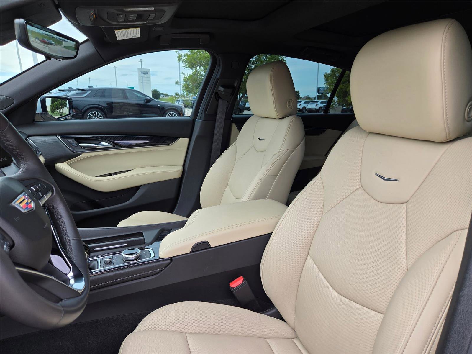 Used 2025 Cadillac CT5 Premium Luxury RWD image 29